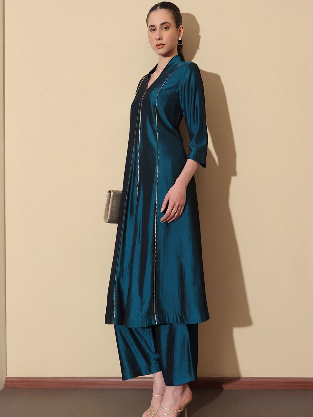 Pink Fort Women Solid Teal Regular Kurta with Trousers Silk A-Line V-Neck Set - left view