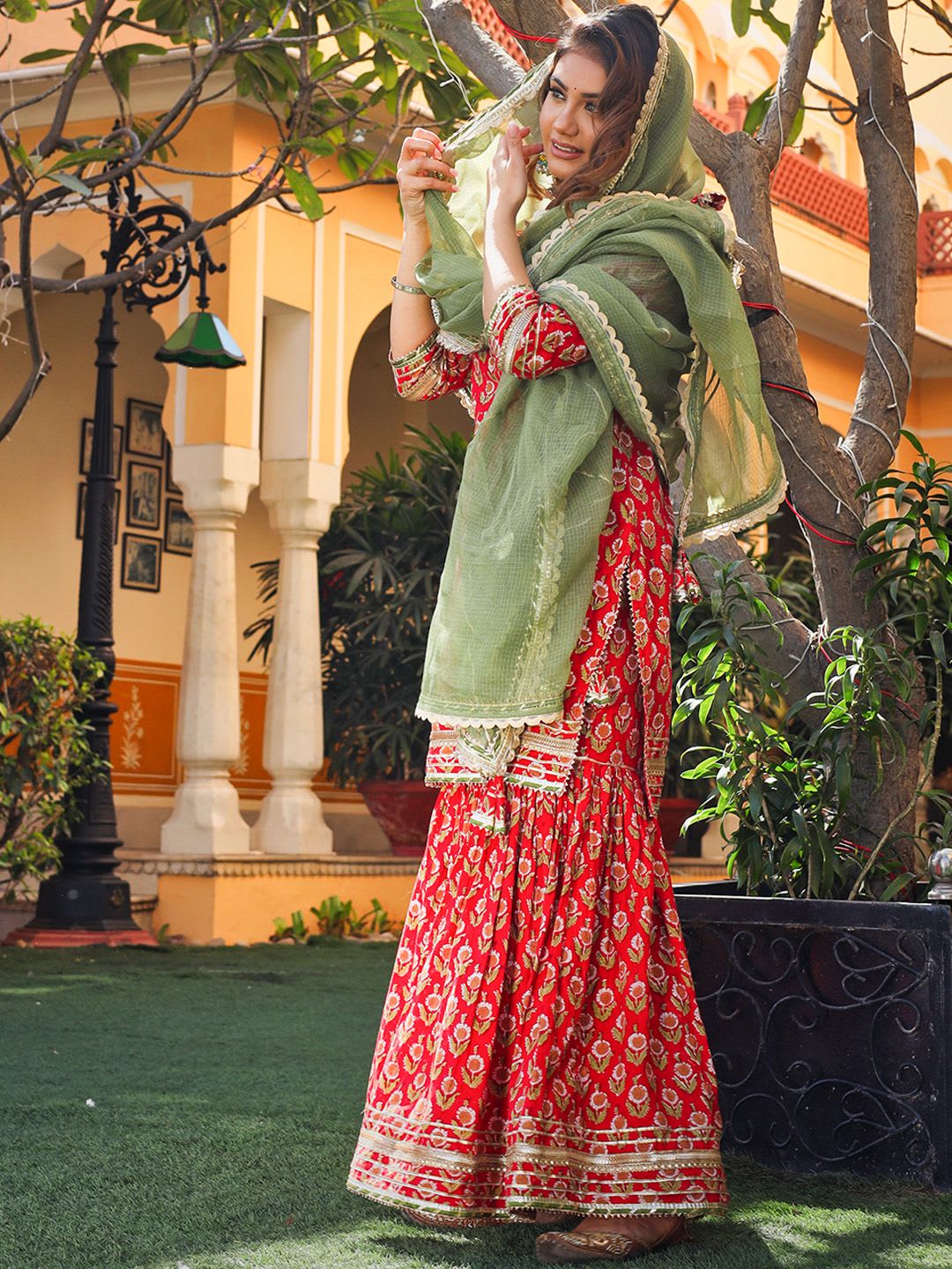 Divena Women Maroon & Green Ethnic Printed Pure Cotton Kurta with Sharara & With Dupatta - right view