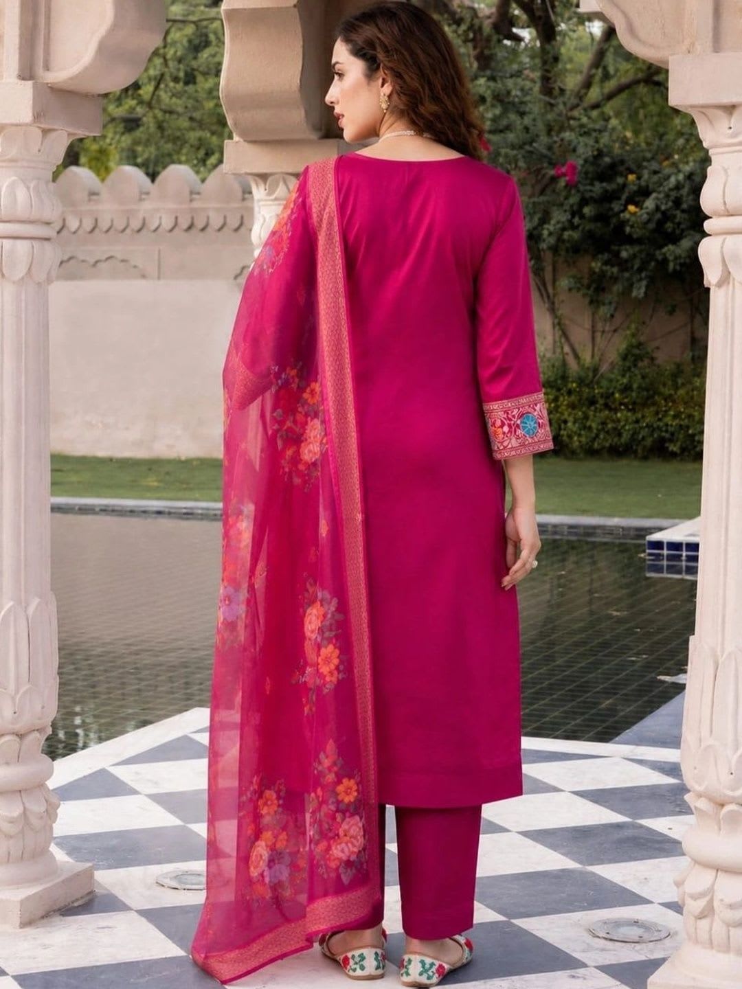 ALAKHI STUDIO Women Ethnic Motifs Embroidered Regular Thread Work Kurta with Trousers & With Dupatta - back view