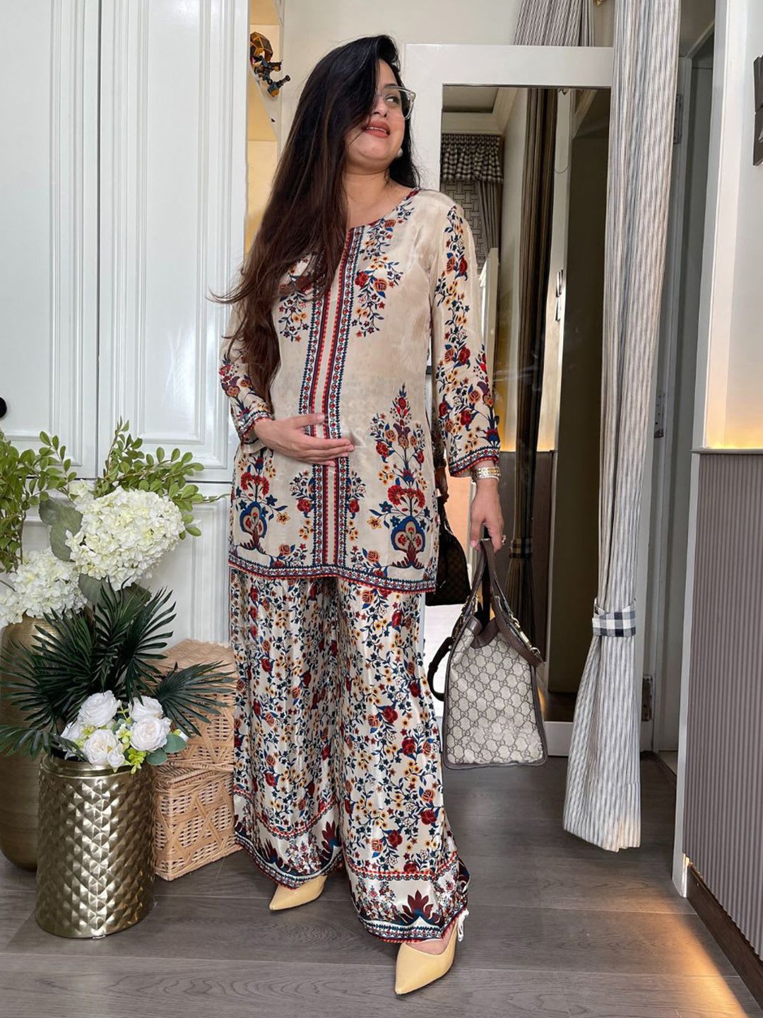 Aaghnya Women's Cream Rayon Blend Printed Straight Kurta With Trousers - back view