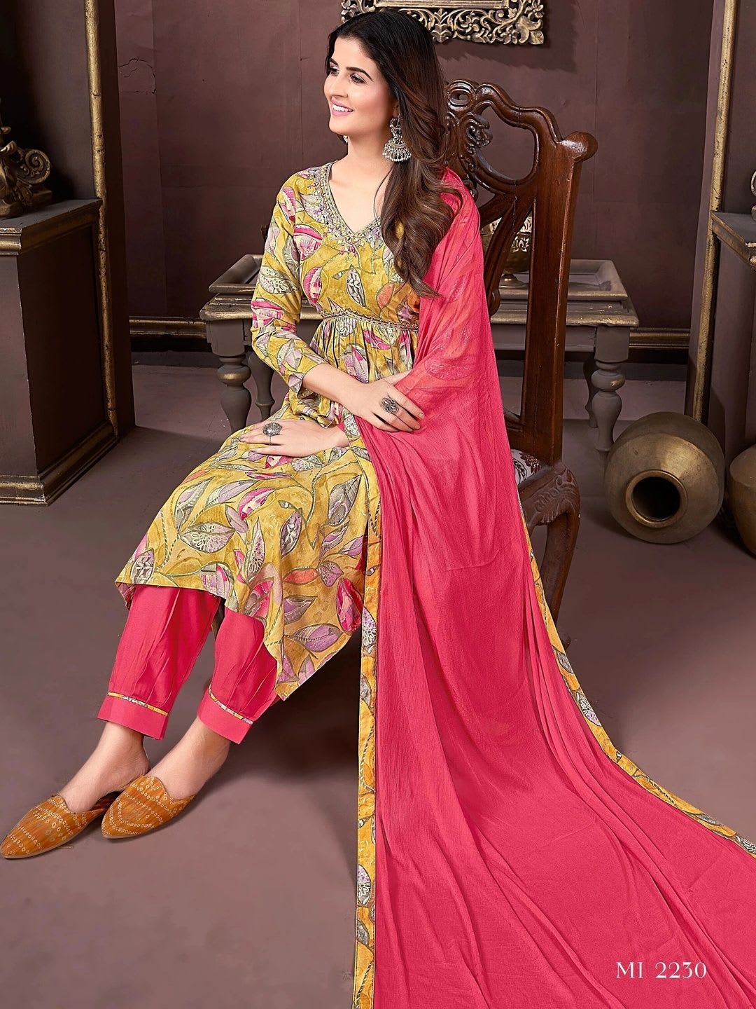 KAILASH FAB Women Ethnic Motifs Printed Regular Kurta with Trousers & With Dupatta - back view