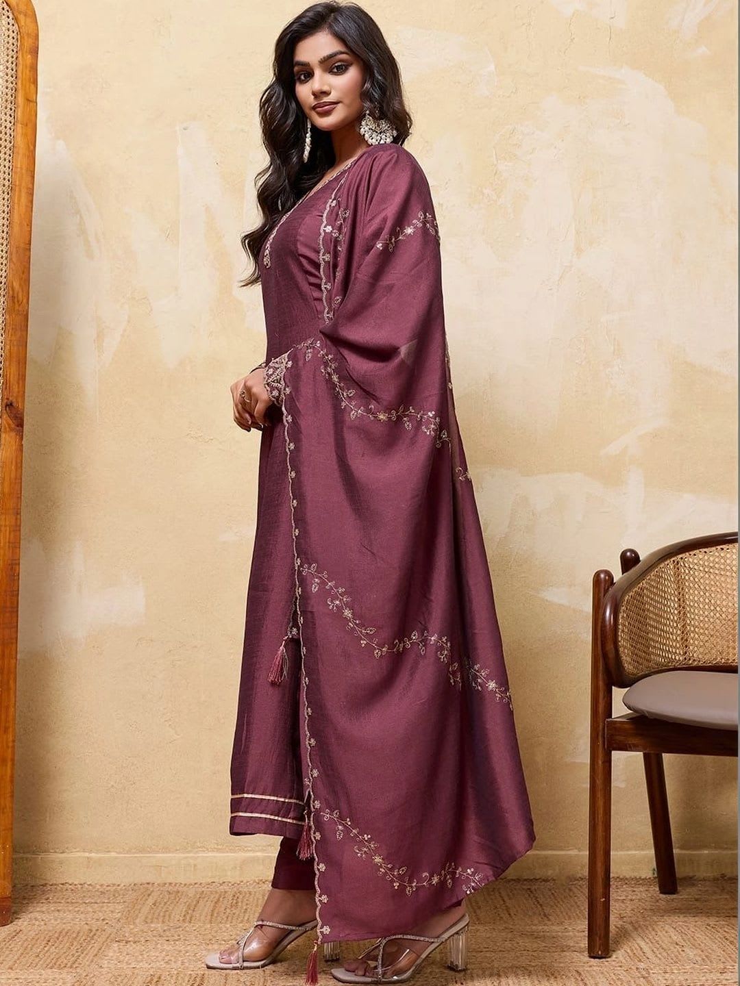 BRILLIANCE Women Ethnic Motifs Embroidered Regular Thread Work Kurta with Trousers & With Dupatta - back view