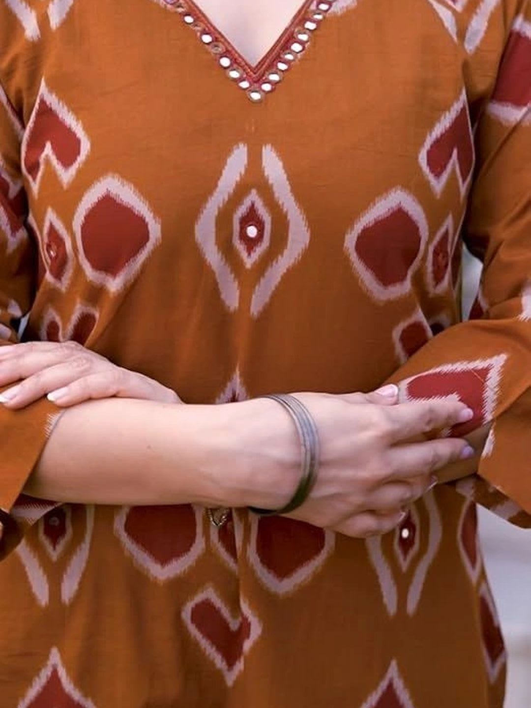 Sigulavia Women Ethnic Motifs Printed Regular Mirror Work Kurta with Trousers & With Dupatta - right view