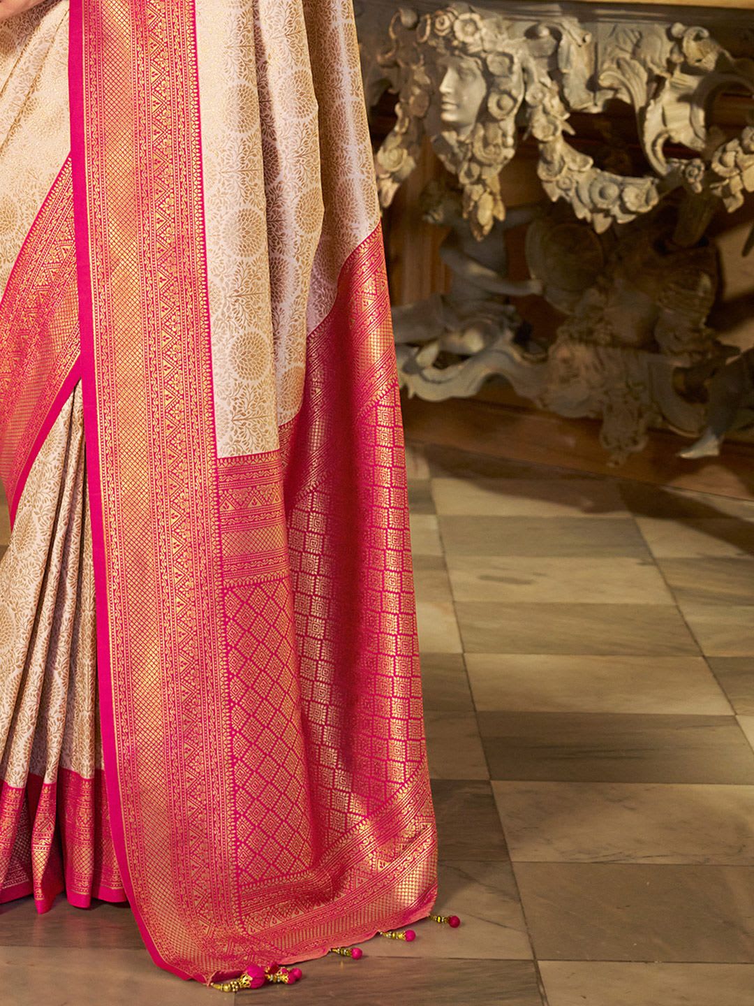 Anouk Floral Zari Kanjeevaram Saree - left view
