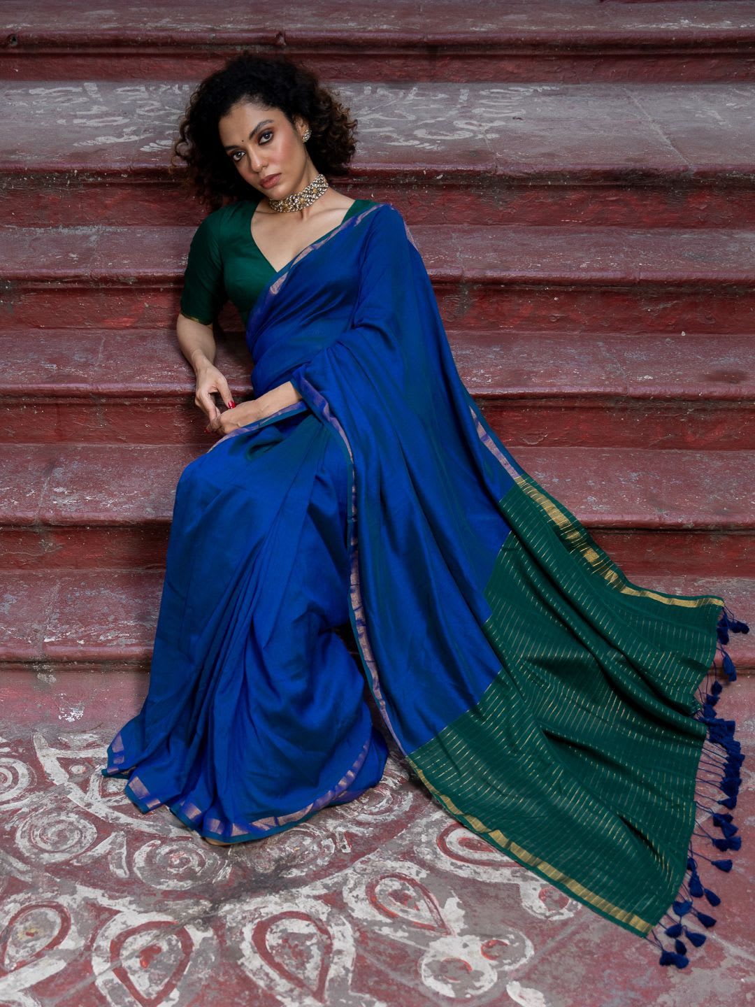 Suta Blue Color Cotton Blend Saree - left view