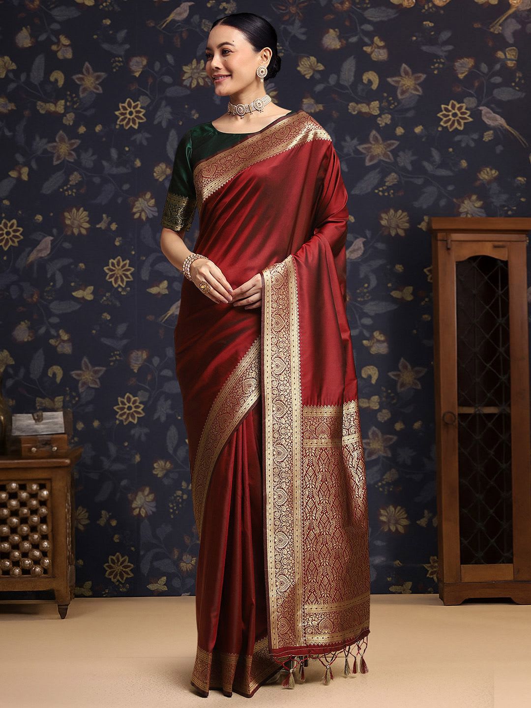 House of Pataudi Woven Design Zari Kanjeevaram Saree with Unstitched Blouse - back view