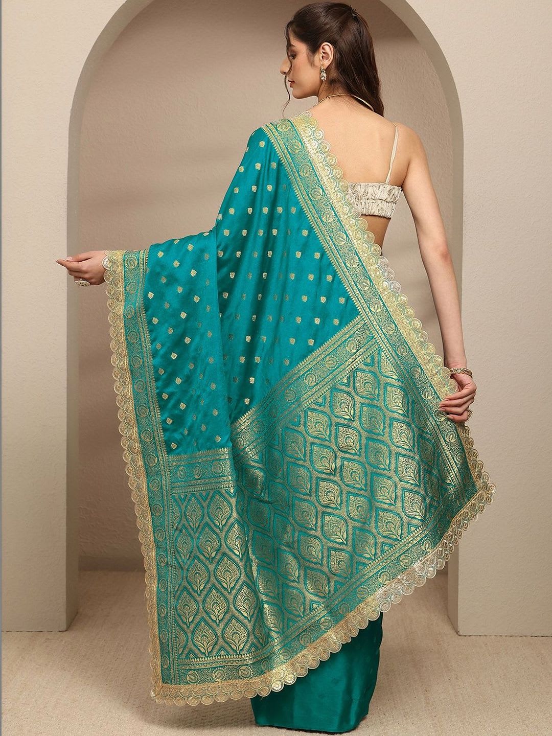 Libas Green Ethnic Motifs Woven Design Saree With Unstitched Blouse Piece - left view