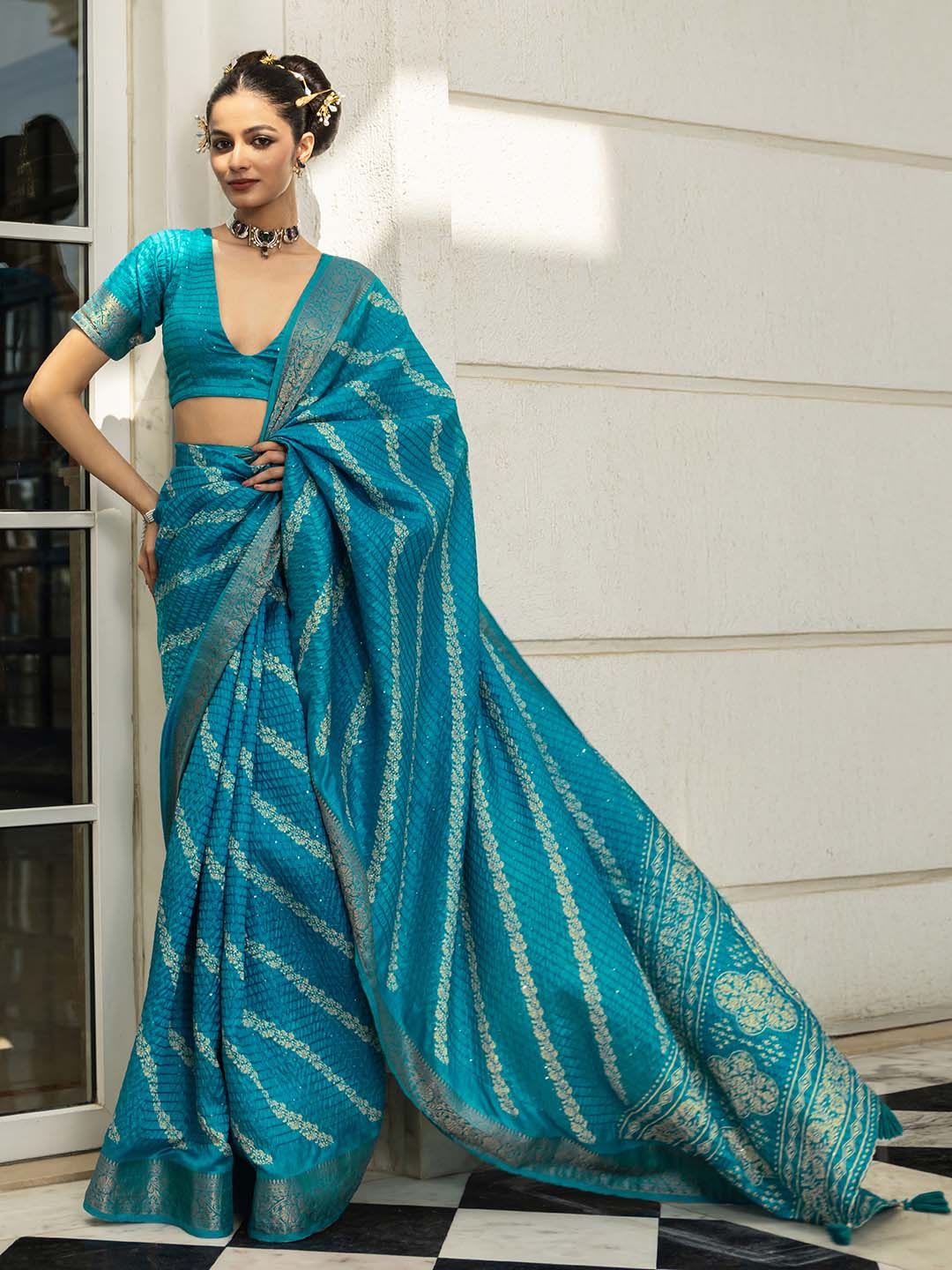 Libas Blue Printed Saree With Unstitched Blouse Piece - default view