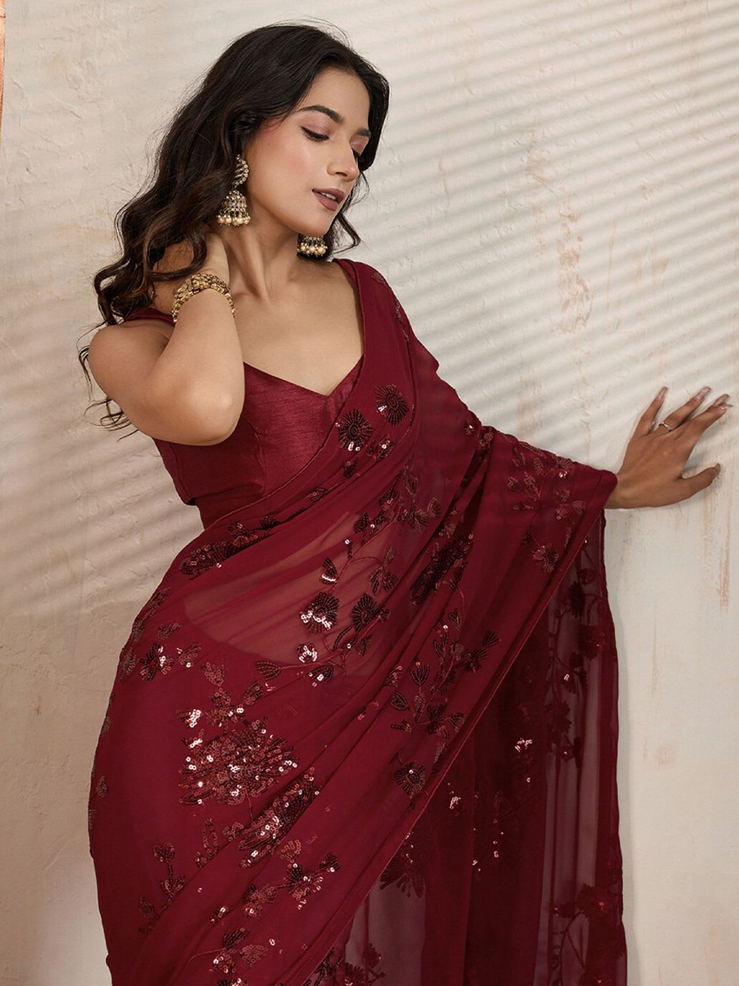 DIVASTRI  Embellished Pure Georgette Saree - default view