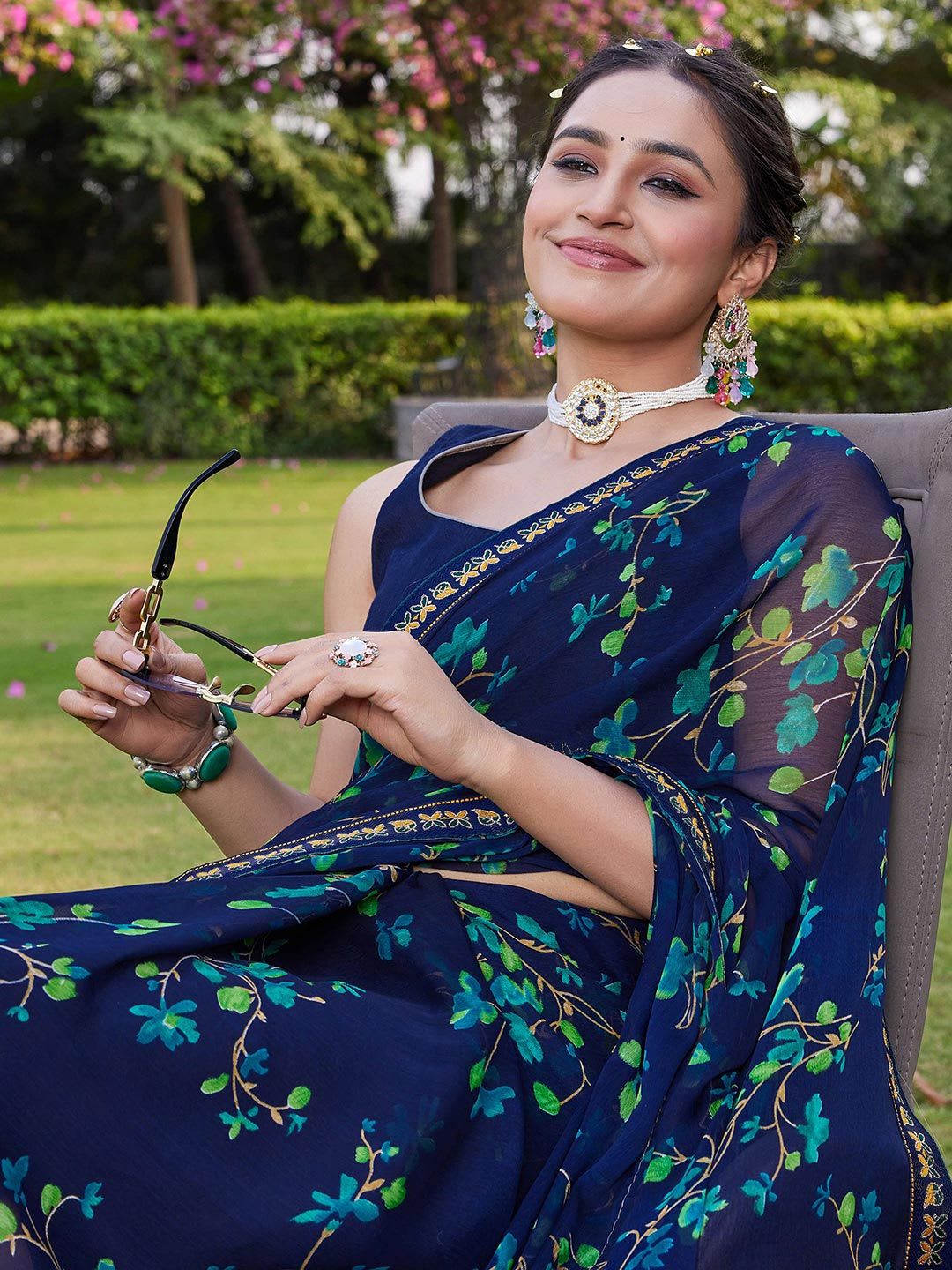 KALINI Women Blue Floral Pure Chiffon Saree - left view