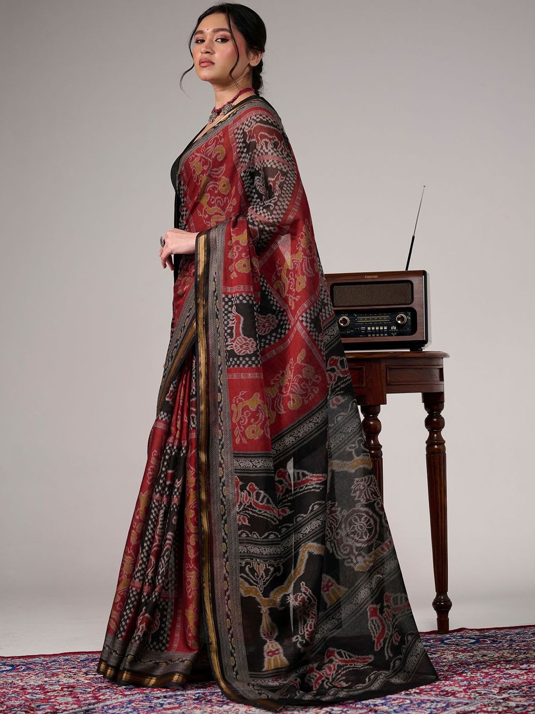 Ekana Ethnic Motifs Woven Design Pure Cotton Ikat Saree - back view