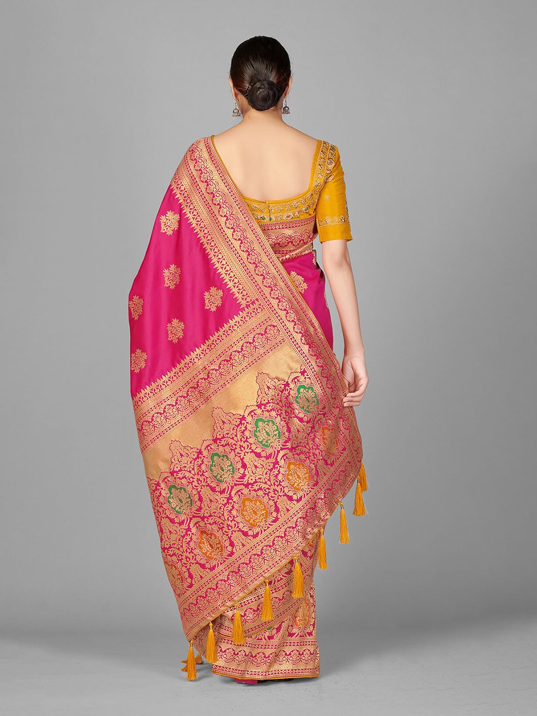 MONJOLIKA FASHION Magenta & Green Woven Design Zari Silk Blend Banarasi Saree - back view