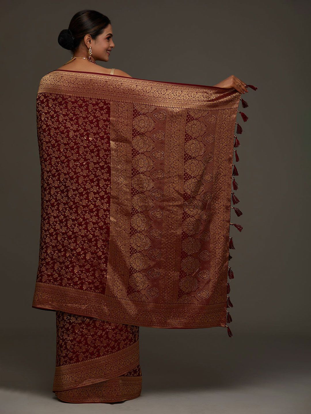 Koskii Women Maroon & Gold-Toned Woven Design Zari Brocade Saree - right view