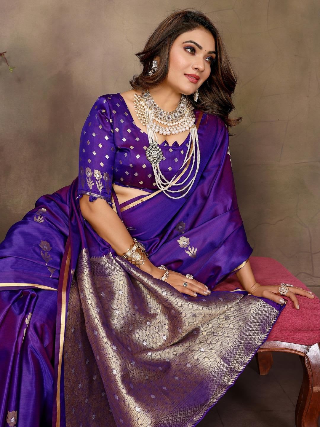 Mitera Ethnic Motifs Zari Silk Blend Banarasi Saree - left view