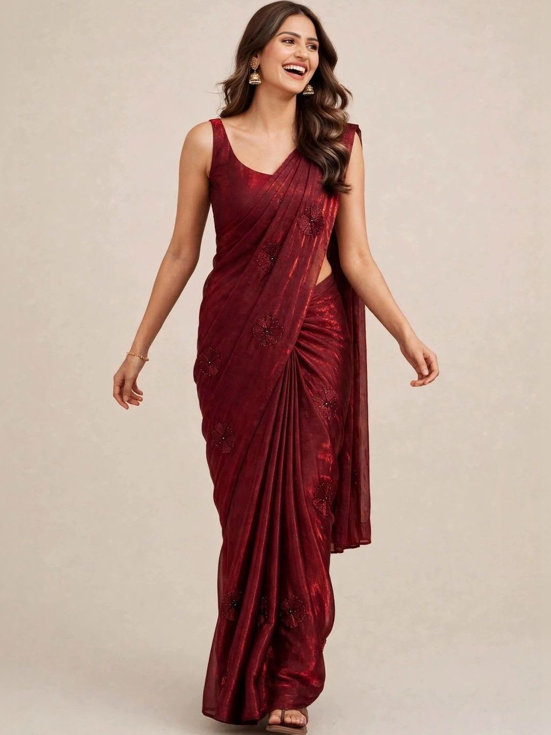 Tankori Ethnic Motifs Embroidered Satin Saree - left view