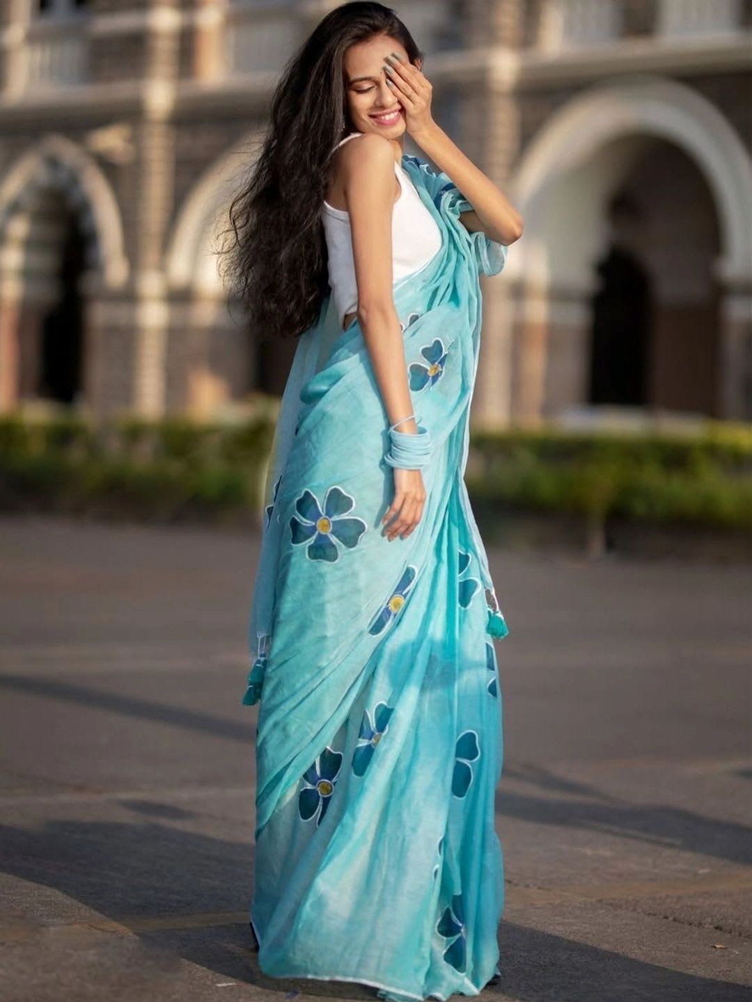 BerMondsey Floral Linen Blend Saree - back view