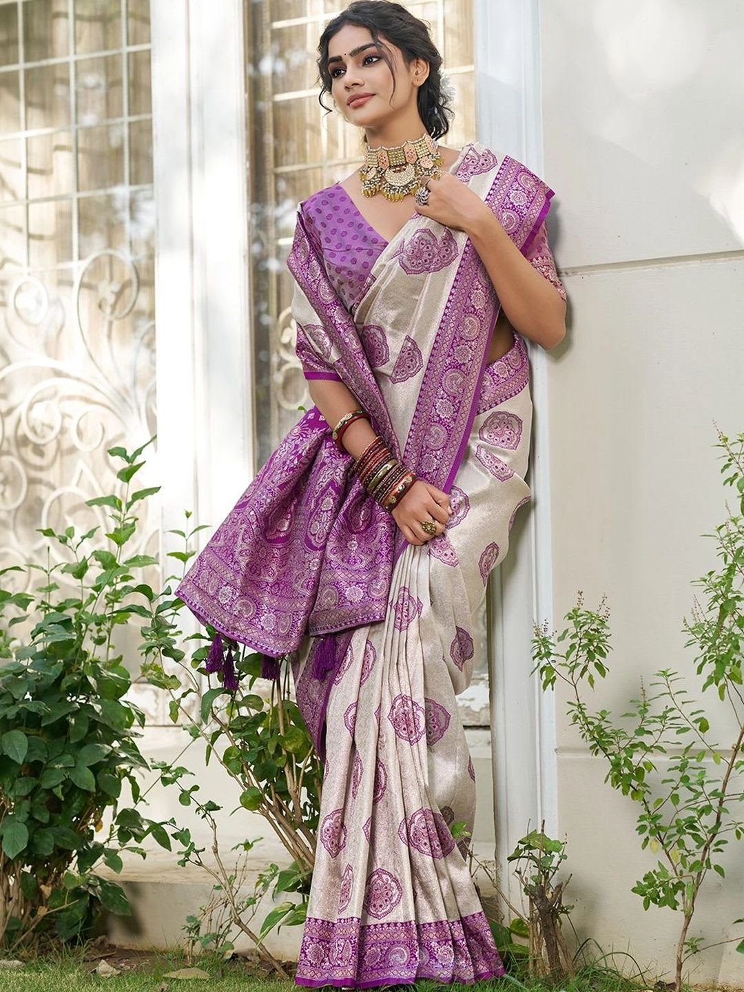 KALINI Woven Design Zari Silk Blend Designer Banarasi Saree - right view