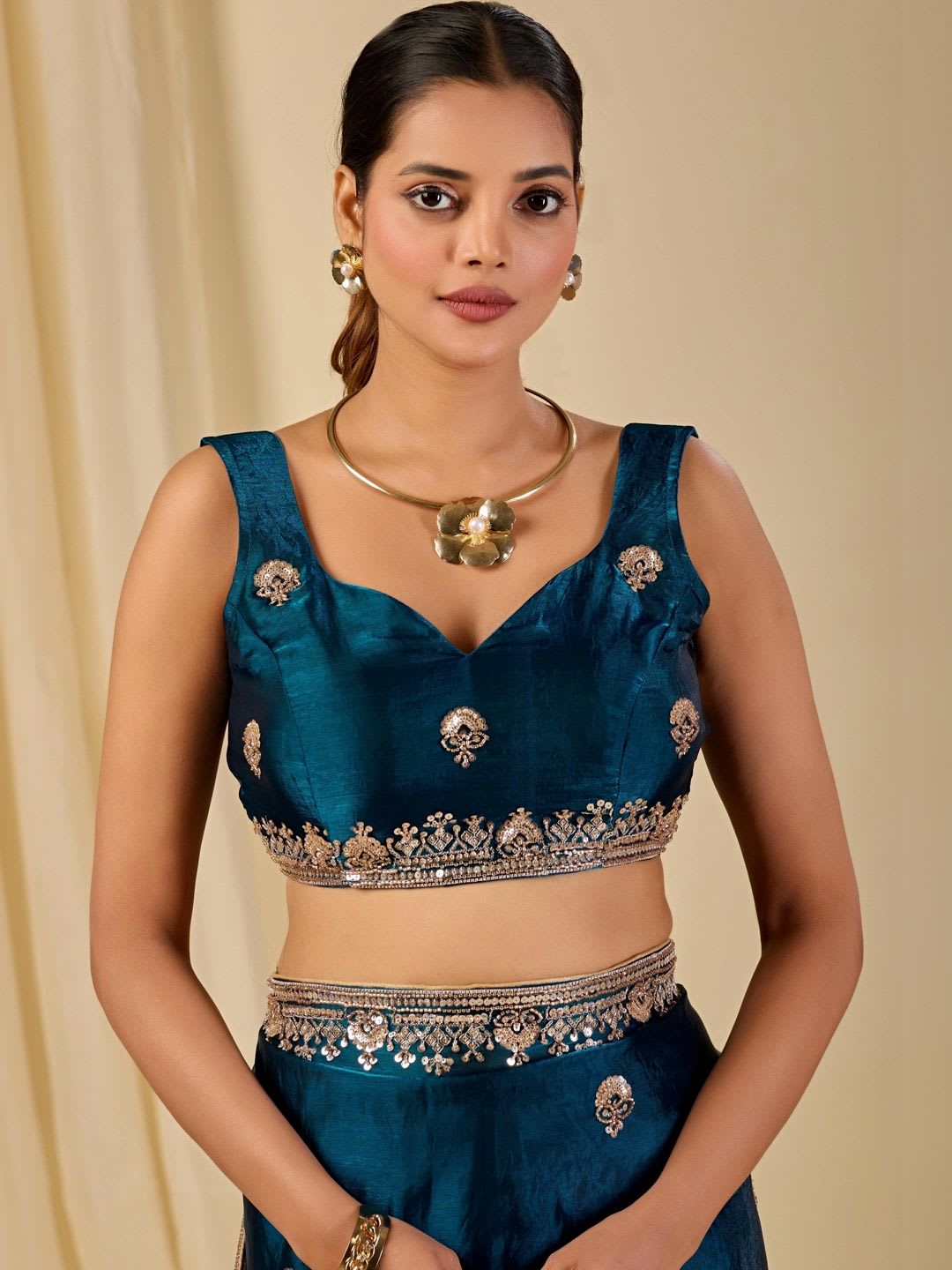 KALINI Ethnic Motifs Embroidered Organza Saree - right view