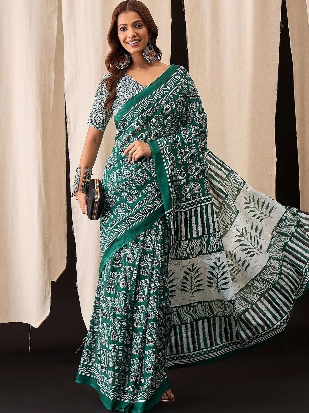 BerMondsey Pure Cotton Saree - right view