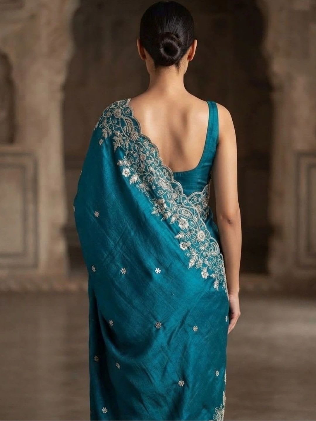 preetisutra Floral Embroidered Pure Silk Saree - left view