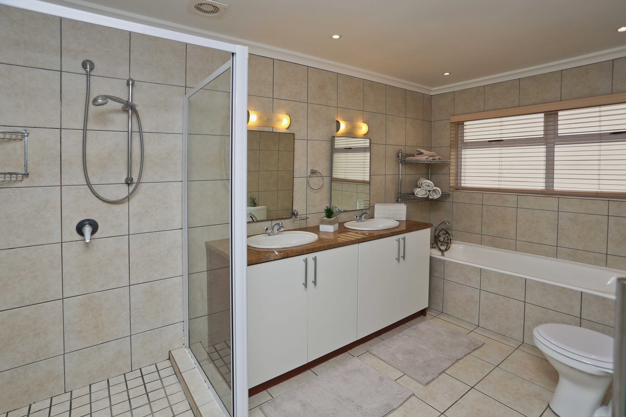 502 Westridge thumbnail 9