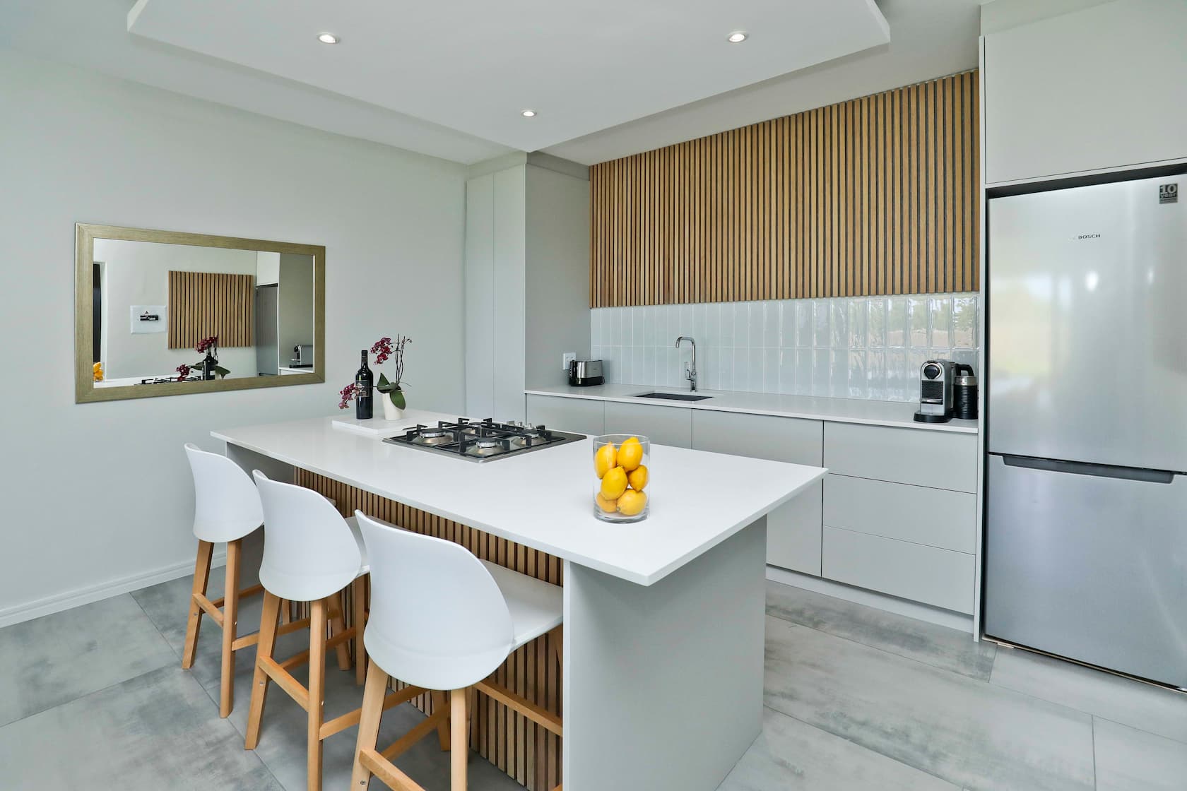 Camps Bay Chic thumbnail 3