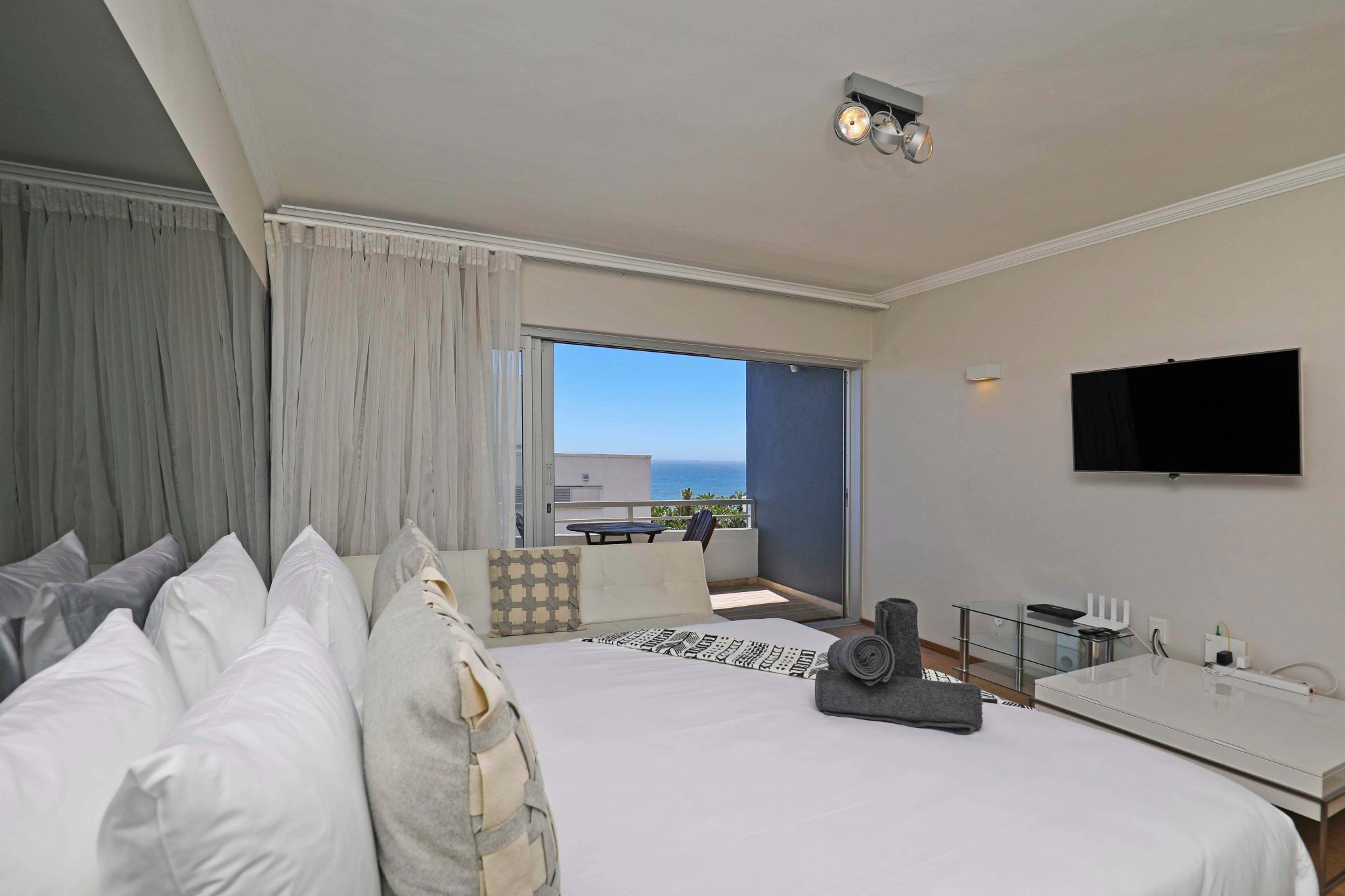 Clifton studio apartment