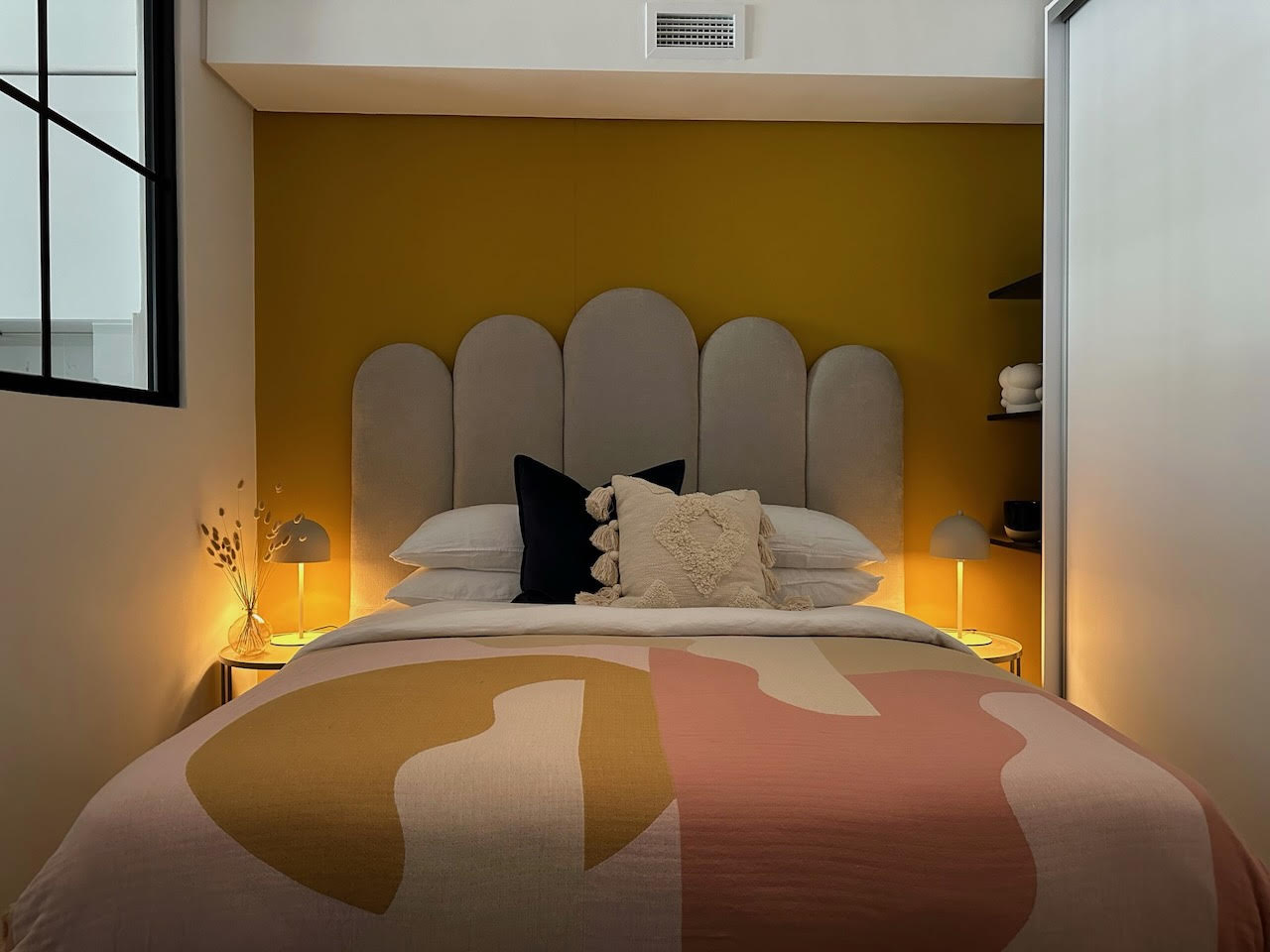 Designer apartment with Mountain views