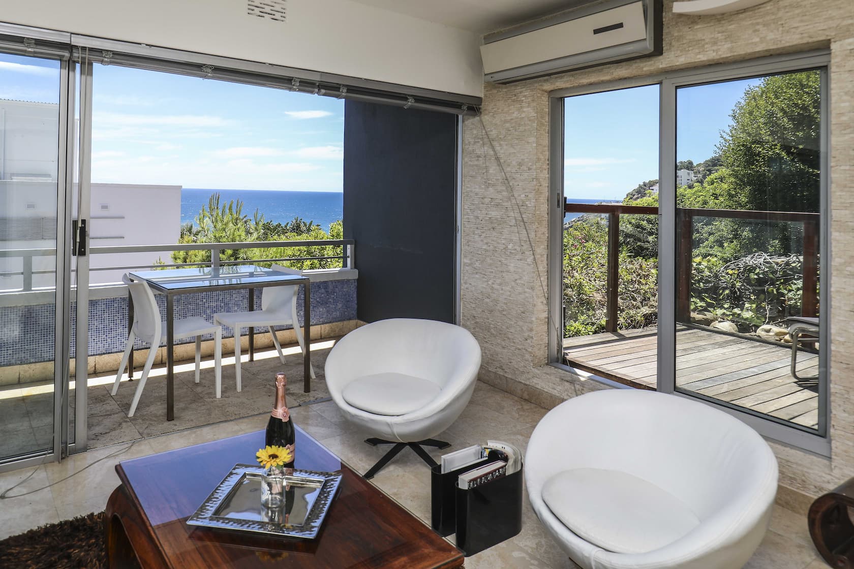 Double aspect Clifton studio thumbnail 2