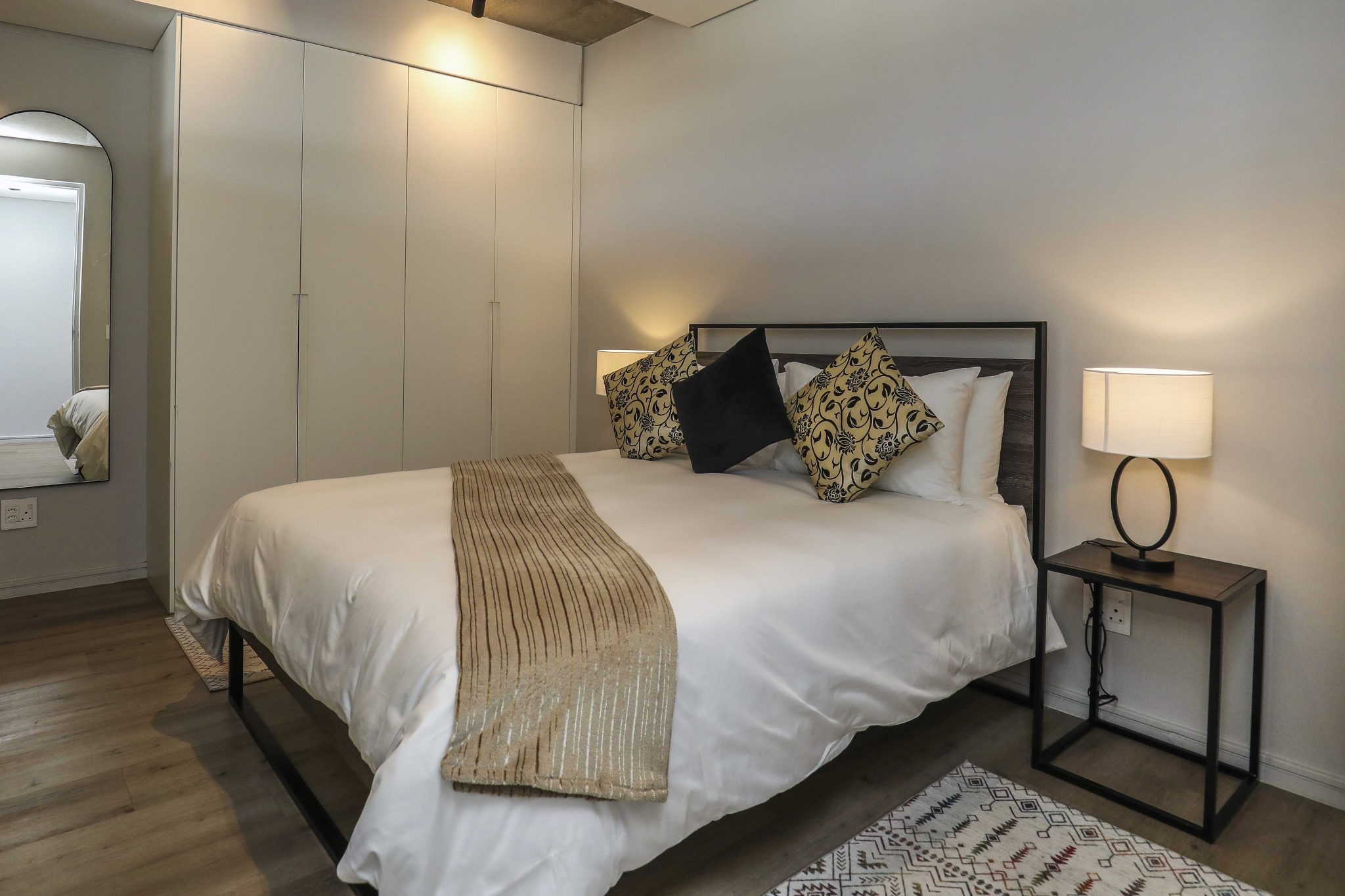 Modern 1 bed in De Waterkant