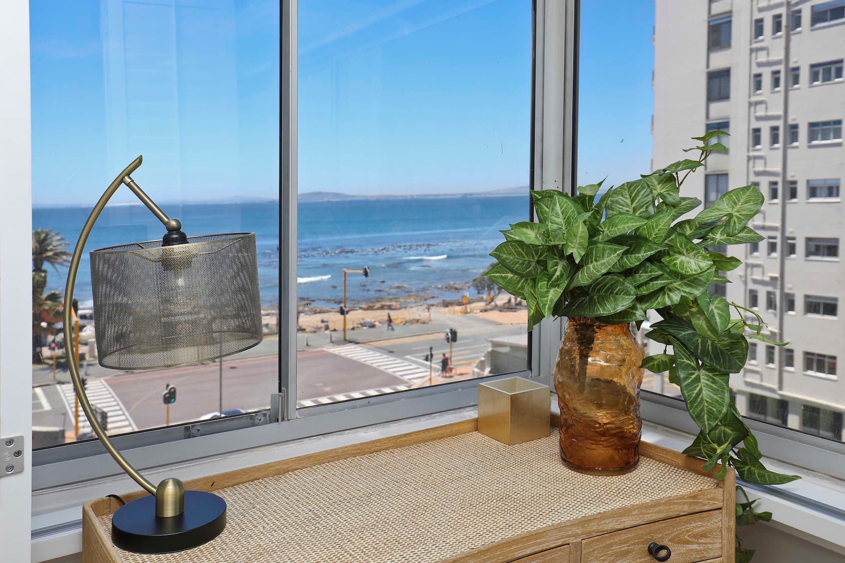 Ocean, Mountain, and Stadium views thumbnail 4