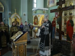 Митрополит Владивостокский и Приморский Владимир совершил чин пассии в Покровском соборе