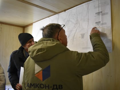 Общественные наблюдатели проверили ход работ на стадионе Владимиро-Александровского