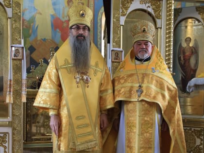 Епископ Иннокентий совершил литургию в Вознесенском храме Спасска