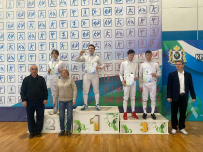 Приморские фехтовальщики завоевали 30 медалей на первенство Дальнего Востока