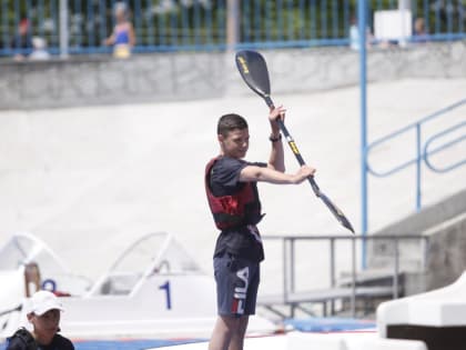 На краевом первенстве по гребле на байдарках и каноэ разыграли 31 комплект наград