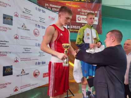 Арсеньев принял старейший турнир по боксу