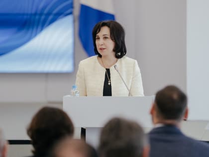 Вера Щербина: Мы начинаем работу по 12 национальным проектам в 2025 году в Приморье