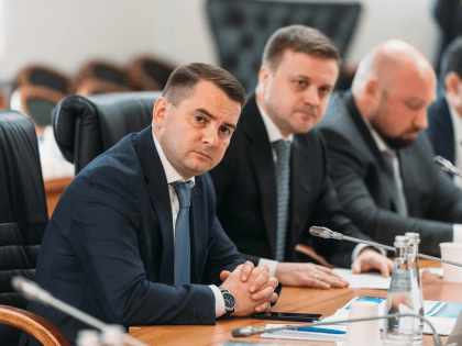 Ярослав Нилов поддержал увеличение числа россиян, которые получат господдержку