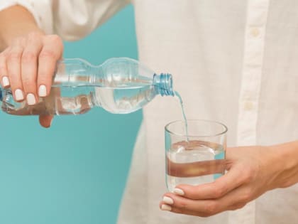 Названо количество воды, которое необходимо пить для долголетия и здоровья
