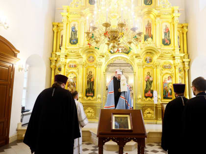 Глава Приморской митрополии возглавил всенощное бдение в Сретенском кафедральном соборе Скопинской епархии