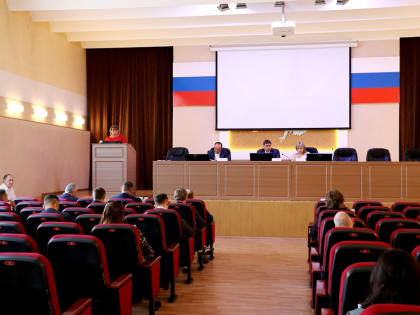 Администрация Уссурийска отчиталась перед депутатами об исполнении бюджета за первый квартал этого года