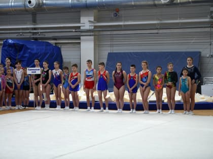 40 медалей завоевали приморцы на чемпионате и первенстве ДФО по прыжкам на батуте