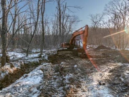 Дорога к бухте Боярин: на Русском острове ремонтируют важный участок