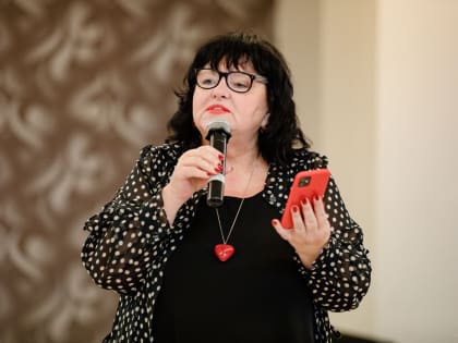 «Любовь, профсоюз и весна»: профессиональный союз ДВФУ наградил лучших сотрудников