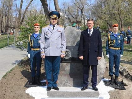 Во Владивостоке состоялось официальное открытие сквера «Пожарных и спасателей»