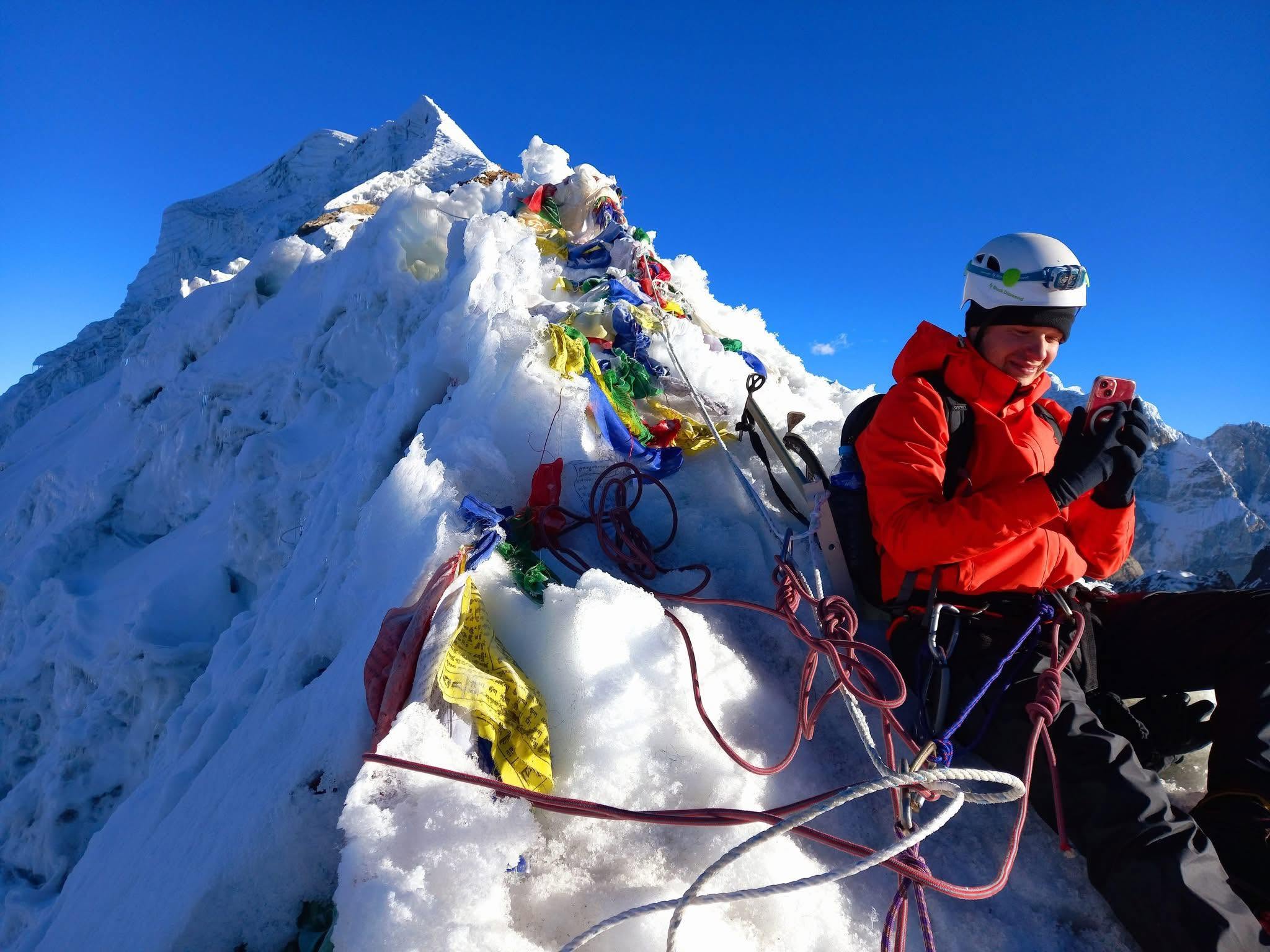 Lobuche East peak climbing -16 Days