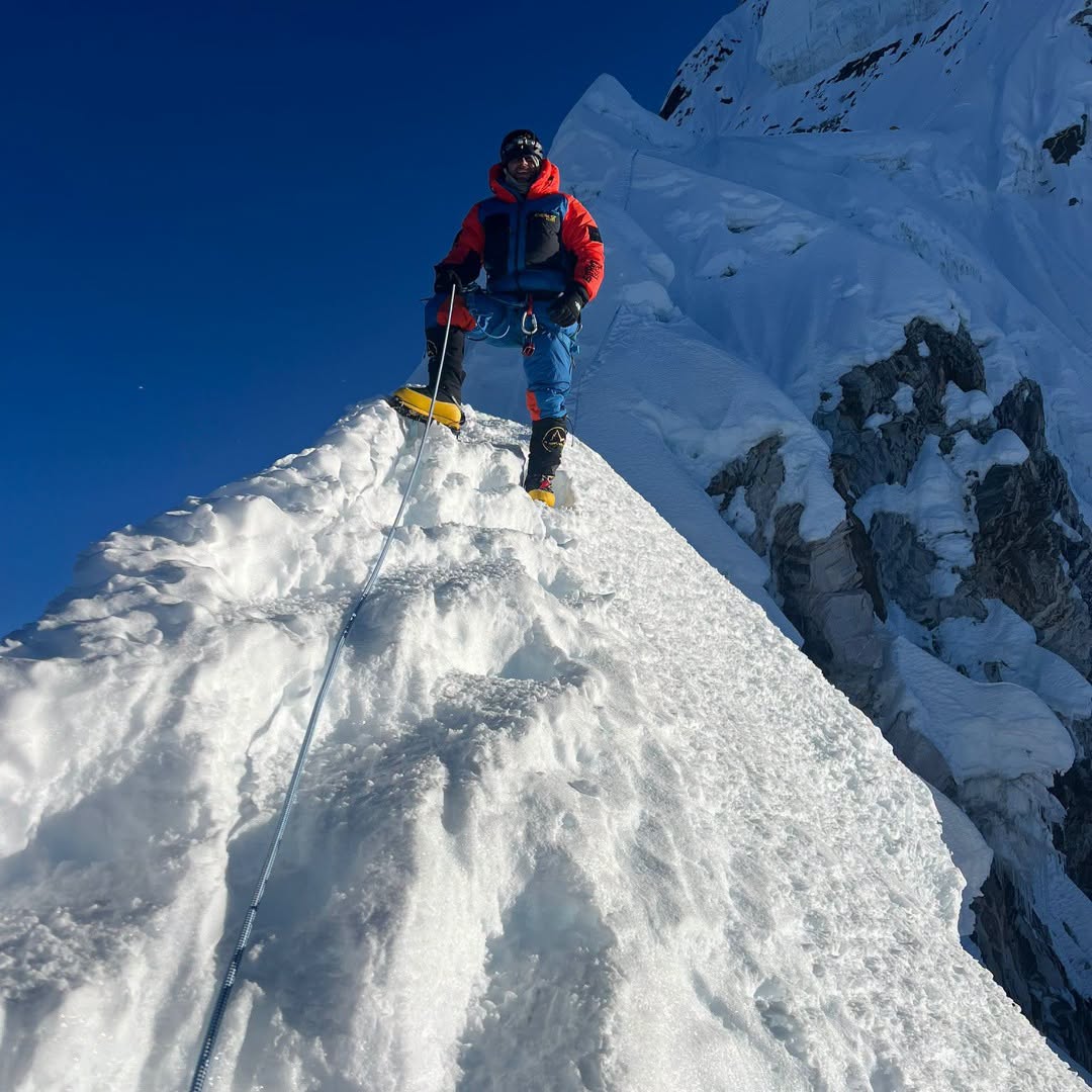 Ama Dablam Expedition -30 Days