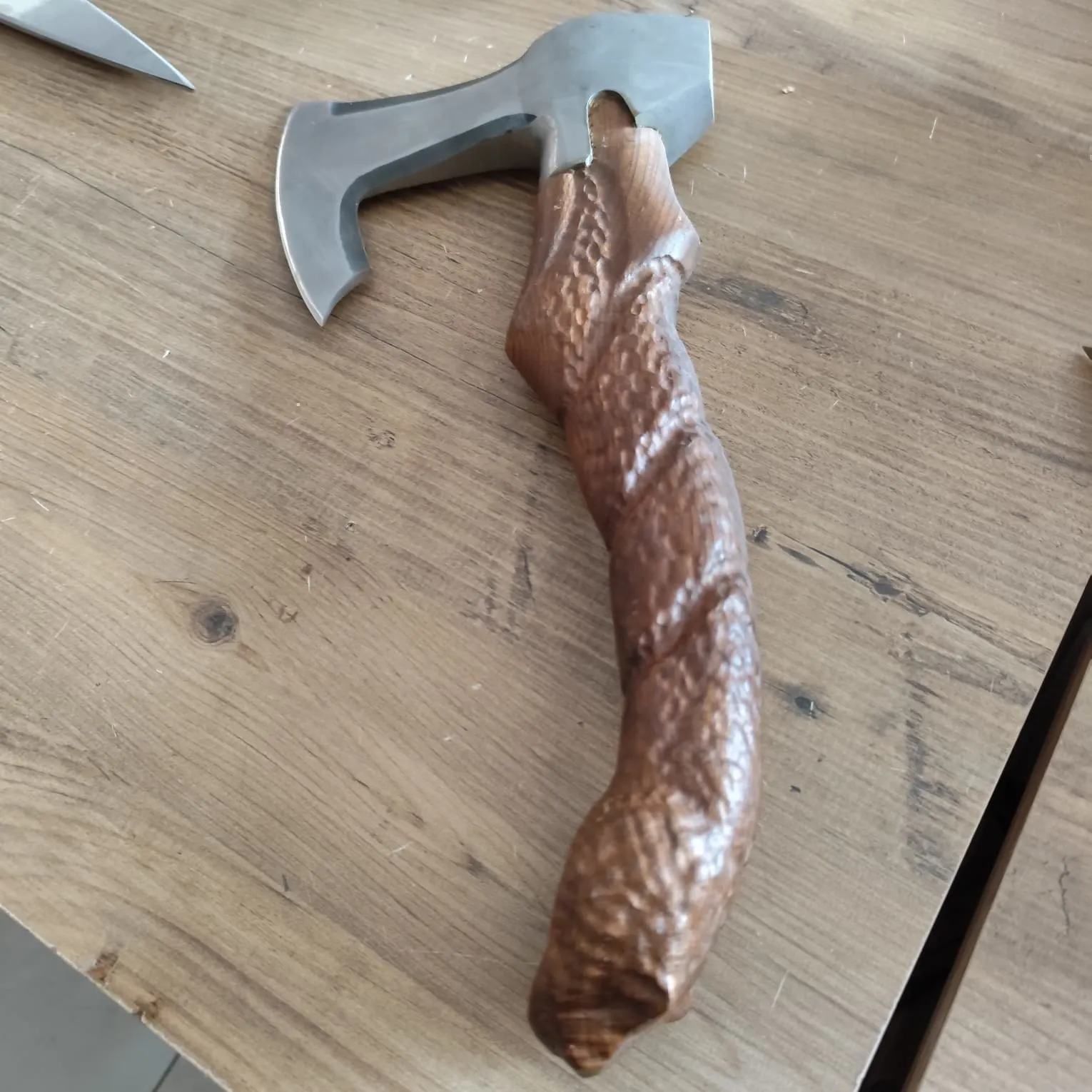 avcı kampçı dağcı baltası
