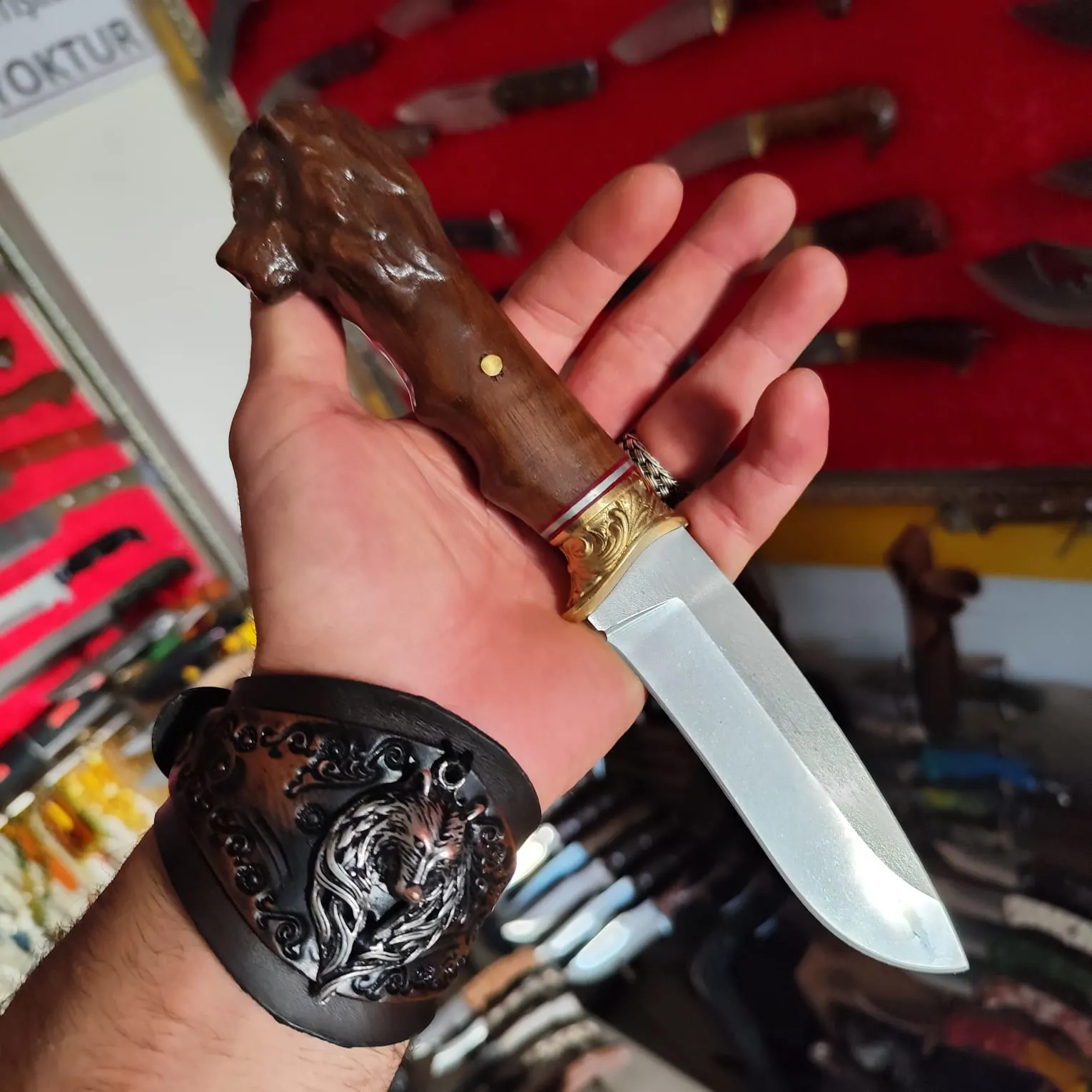 aslan başlı avcı kampçı dağcı bıçağı